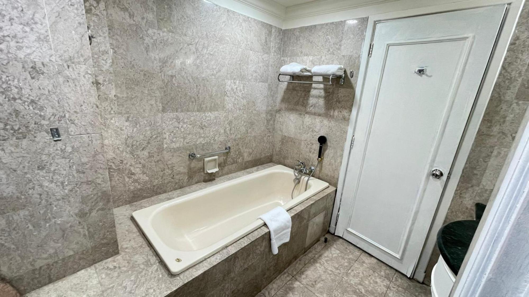 Pangsapuri The Premier Residential Service At Times Square *